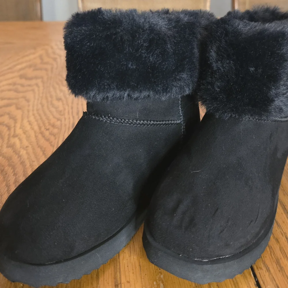 Source Unknown Black‎ Faux Fur Cuff Kids Winter Boots